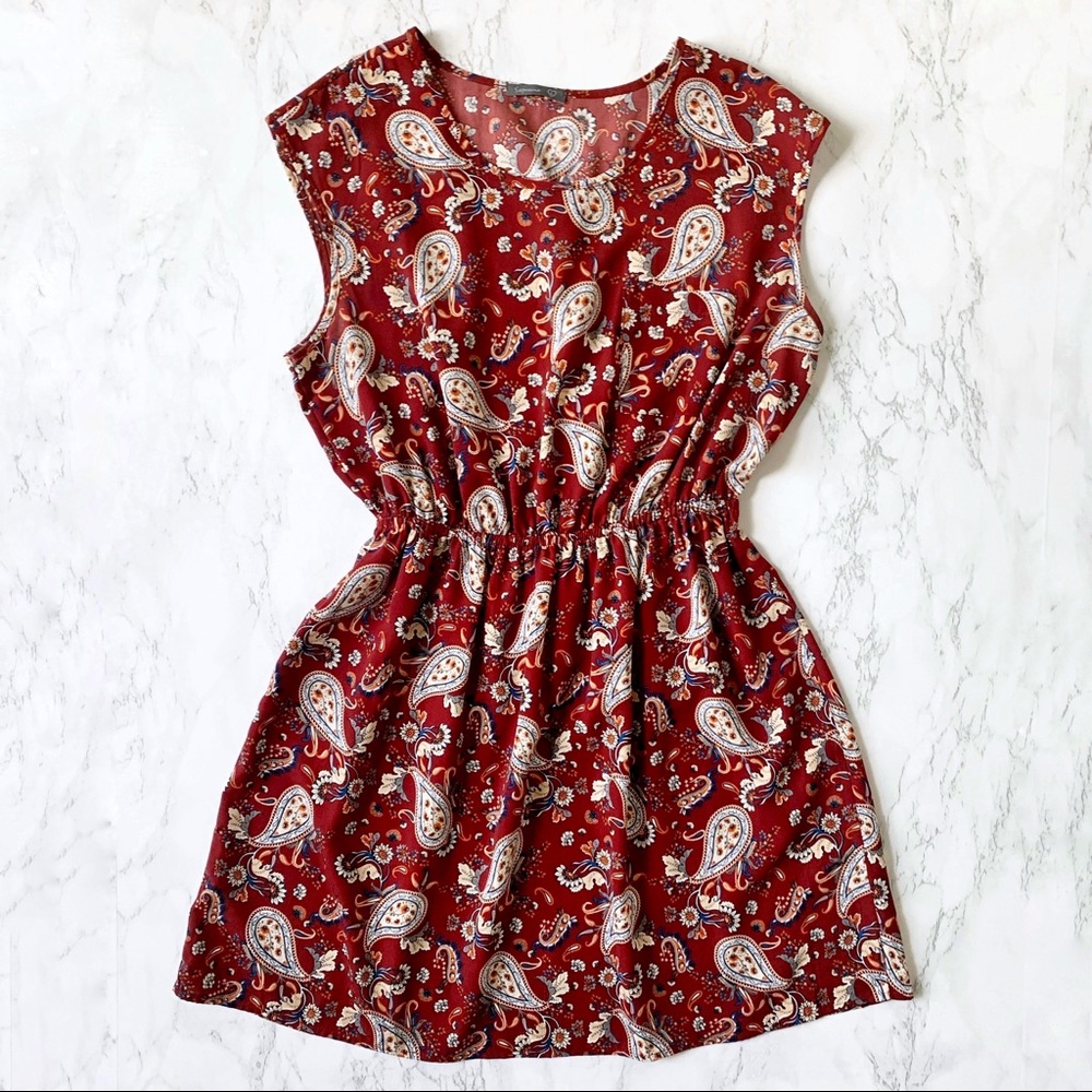 Soprano Paisley Print Dress Size Large